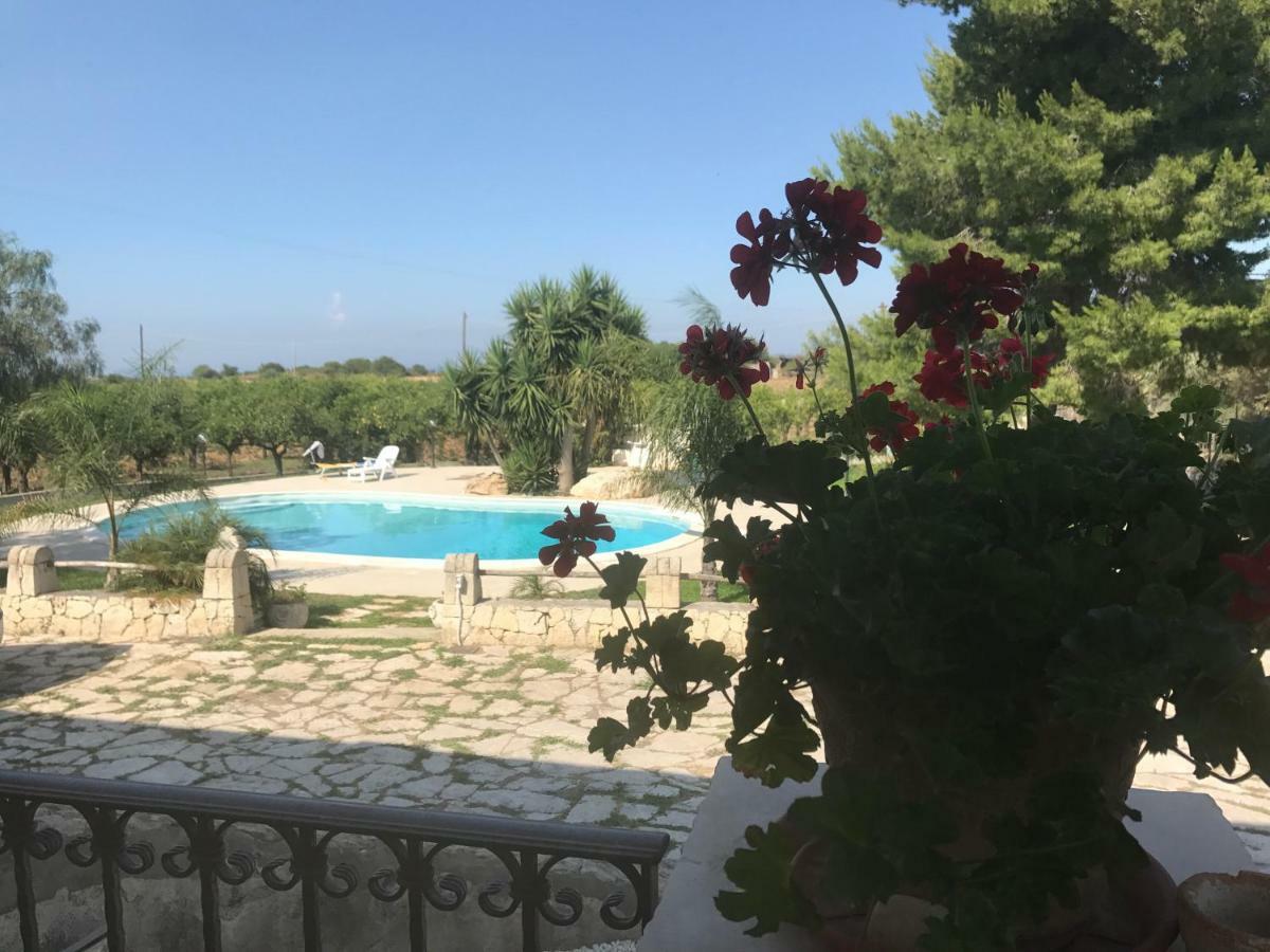 Villa Rosa - Ai Piedi Dell'Etna Brucoli Luaran gambar